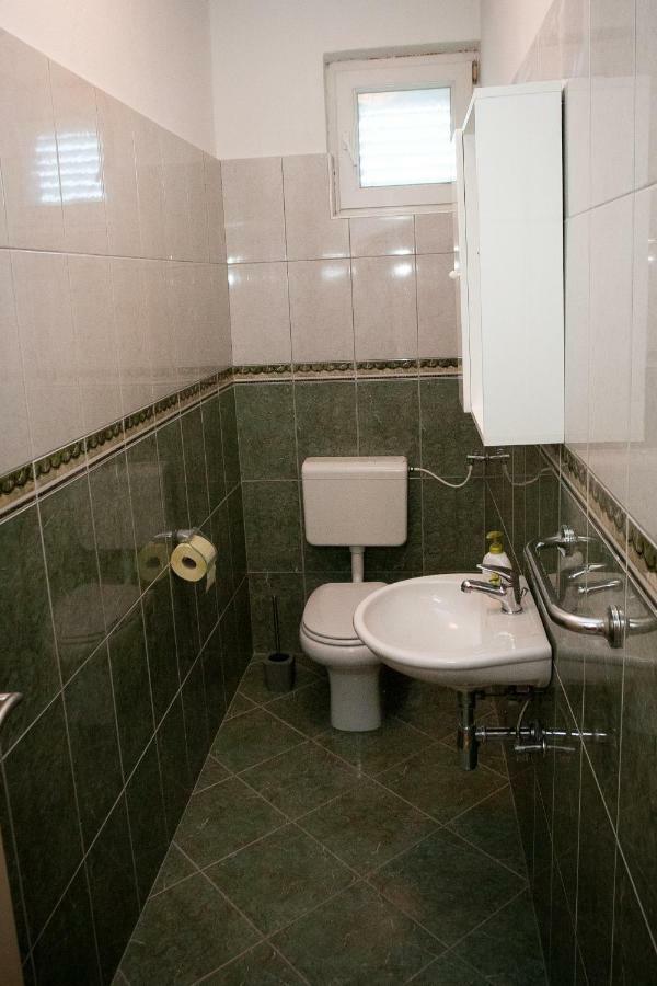 Apartman Ana Radovin Екстериор снимка